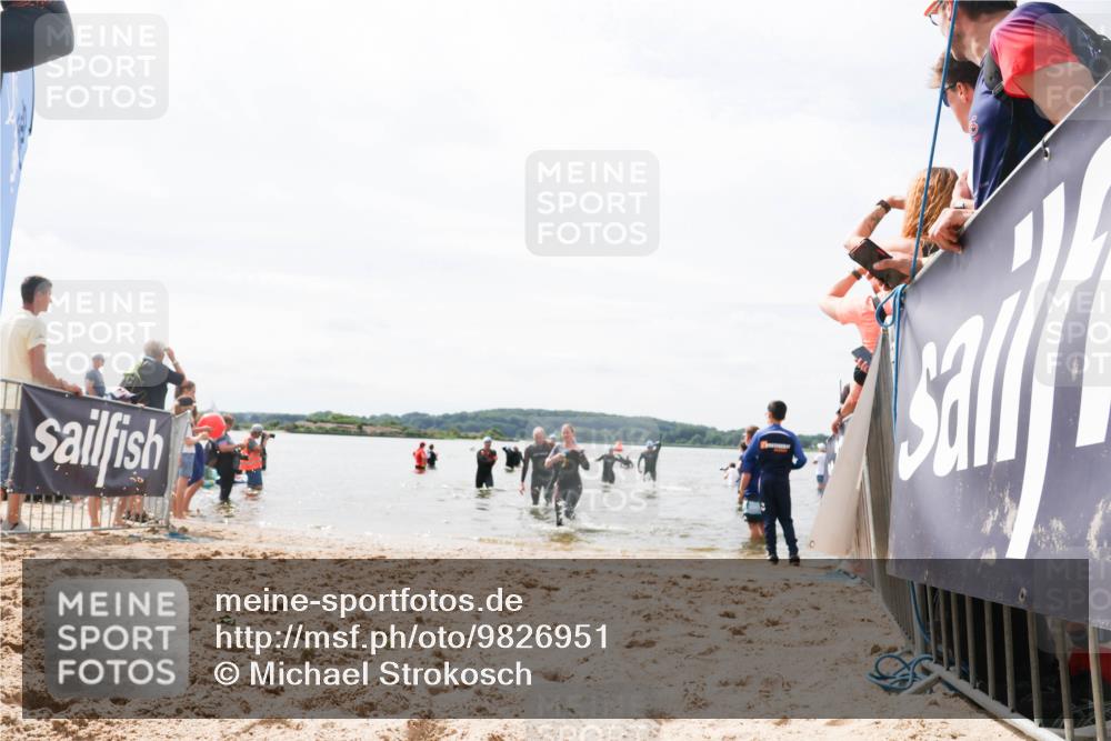 21.06.2026 - Viking Triathlon Michael Strokosch http://msf.ph/oto/9826951 21.06.2026 10:42:37 Schwimmen 45, 348, 384, 393, 436 meine-sportfotos.de