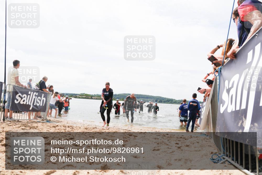21.06.2026 - Viking Triathlon Michael Strokosch http://msf.ph/oto/9826961 21.06.2026 10:42:40 Schwimmen 41, 166, 175, 384, 393, 436 meine-sportfotos.de