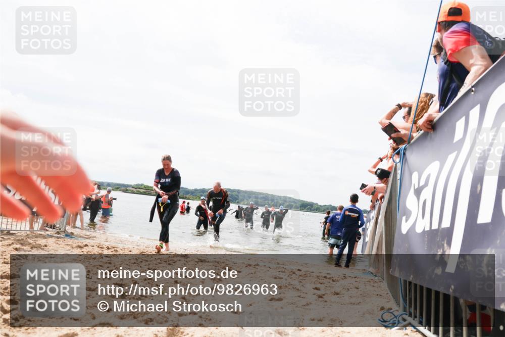 21.06.2026 - Viking Triathlon Michael Strokosch http://msf.ph/oto/9826963 21.06.2026 10:42:41 Schwimmen 41, 166, 175, 384, 436 meine-sportfotos.de