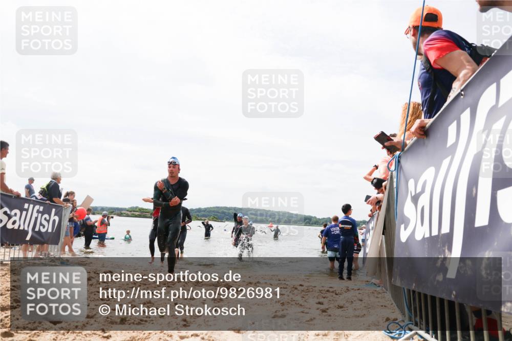 21.06.2026 - Viking Triathlon Michael Strokosch http://msf.ph/oto/9826981 21.06.2026 10:42:47 Schwimmen 41, 166, 175, 177, 213, 268, 384, 436 meine-sportfotos.de