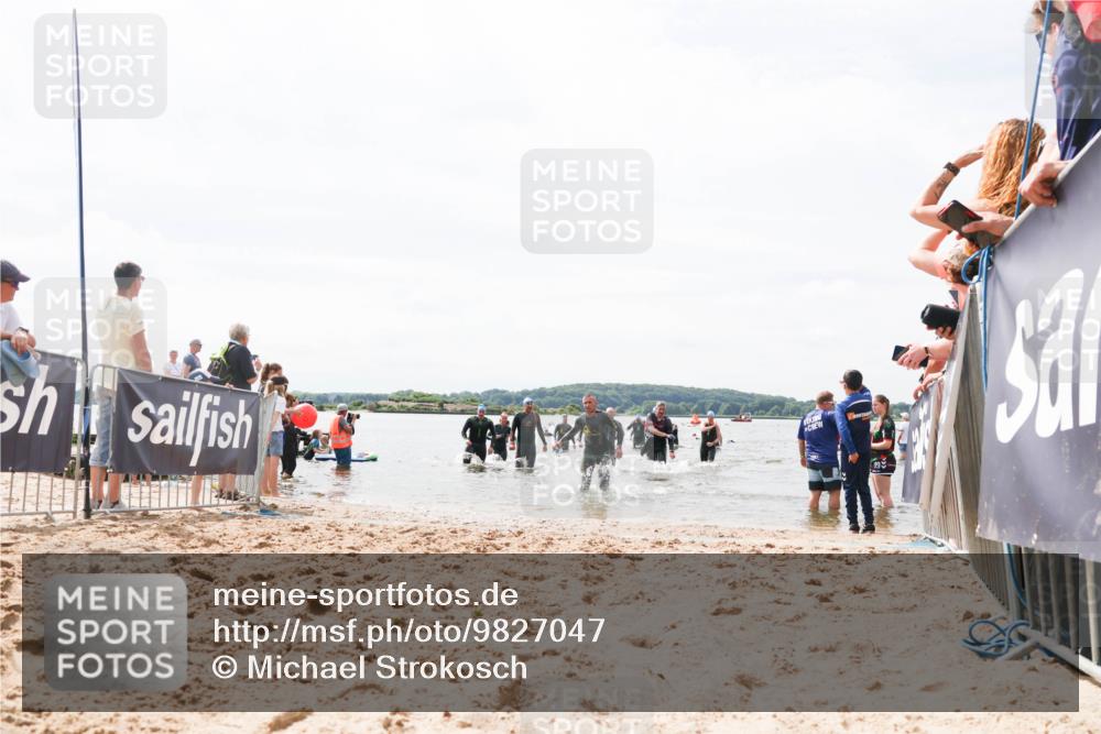 21.06.2026 - Viking Triathlon Michael Strokosch http://msf.ph/oto/9827047 21.06.2026 10:43:09 Schwimmen 88, 153, 225, 259, 286, 482, 489, 505, 619 meine-sportfotos.de