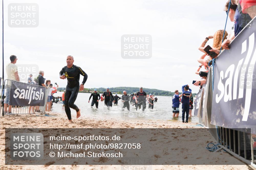 21.06.2026 - Viking Triathlon Michael Strokosch http://msf.ph/oto/9827058 21.06.2026 10:43:13 Schwimmen 88, 251, 259, 482, 489, 505, 511, 619 meine-sportfotos.de