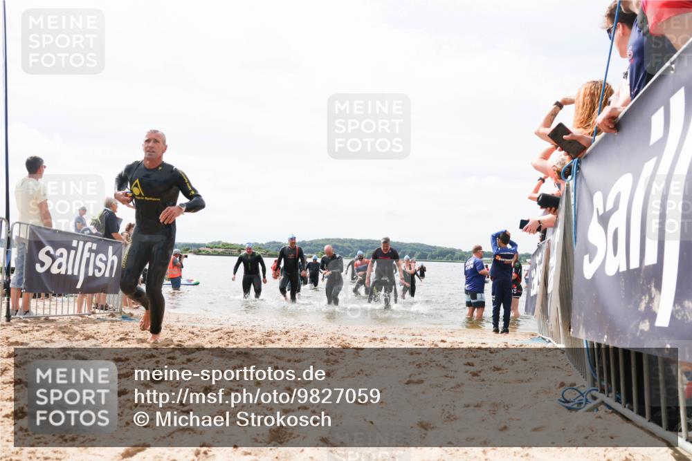 21.06.2026 - Viking Triathlon Michael Strokosch http://msf.ph/oto/9827059 21.06.2026 10:43:13 Schwimmen 88, 251, 259, 482, 489, 505, 511, 619 meine-sportfotos.de