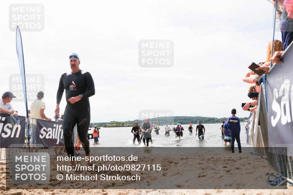 21.06.2026 - Viking Triathlon Michael Strokosch http://msf.ph/oto/9827115 21.06.2026 10:43:32 Schwimmen 69, 93, 287, 459, 470, 521, 528, 618, 645 meine-sportfotos.de