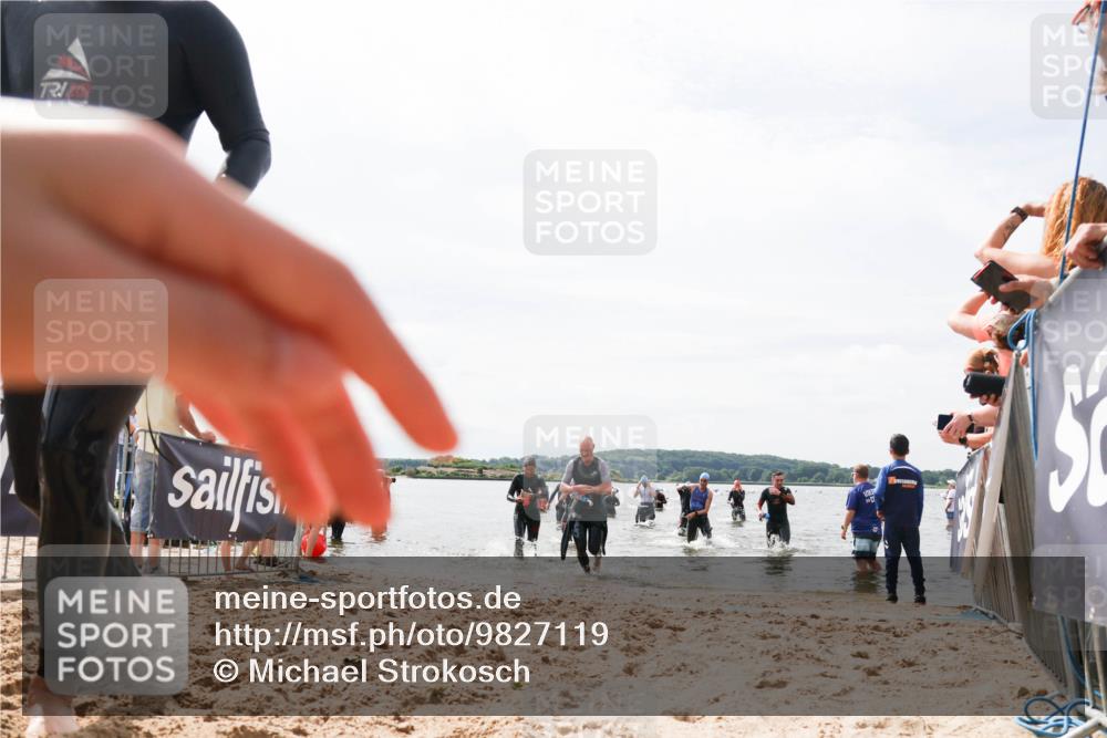 21.06.2026 - Viking Triathlon Michael Strokosch http://msf.ph/oto/9827119 21.06.2026 10:43:34 Schwimmen 93, 287, 351, 459, 470, 521, 528, 618 meine-sportfotos.de