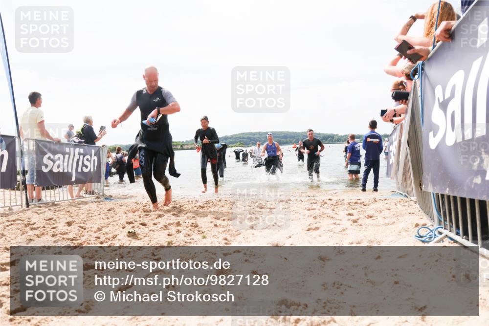 21.06.2026 - Viking Triathlon Michael Strokosch http://msf.ph/oto/9827128 21.06.2026 10:43:37 Schwimmen 93, 234, 351, 459, 470, 521, 618, 663 meine-sportfotos.de