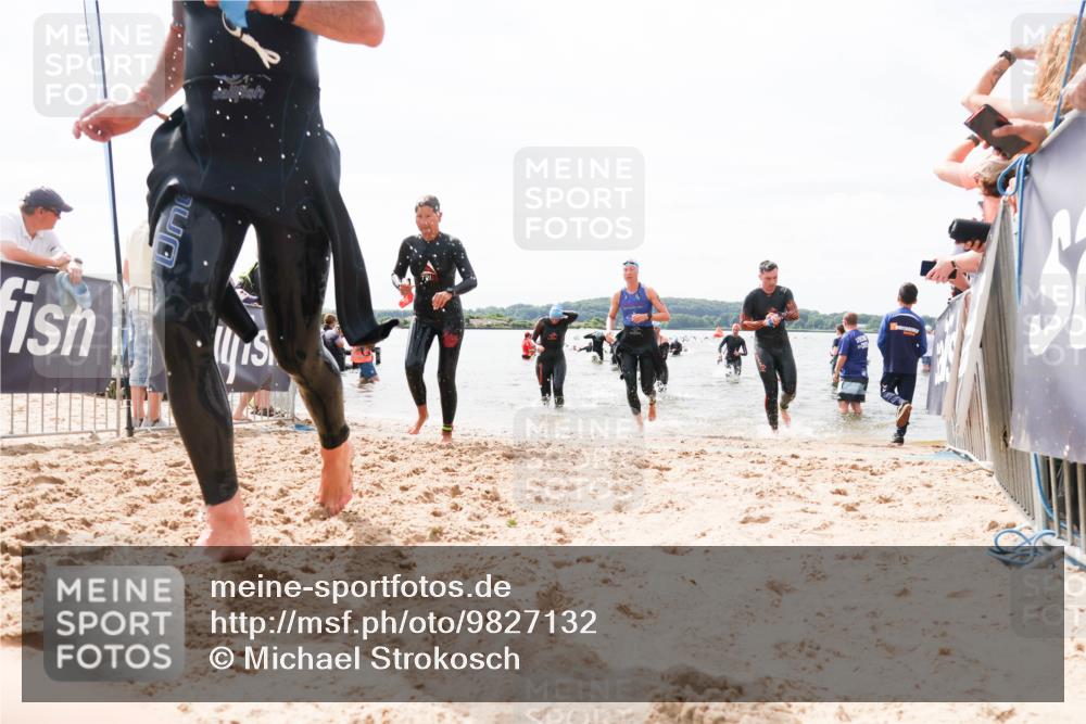 21.06.2026 - Viking Triathlon Michael Strokosch http://msf.ph/oto/9827132 21.06.2026 10:43:38 Schwimmen 93, 234, 351, 459, 470, 521, 618, 663 meine-sportfotos.de