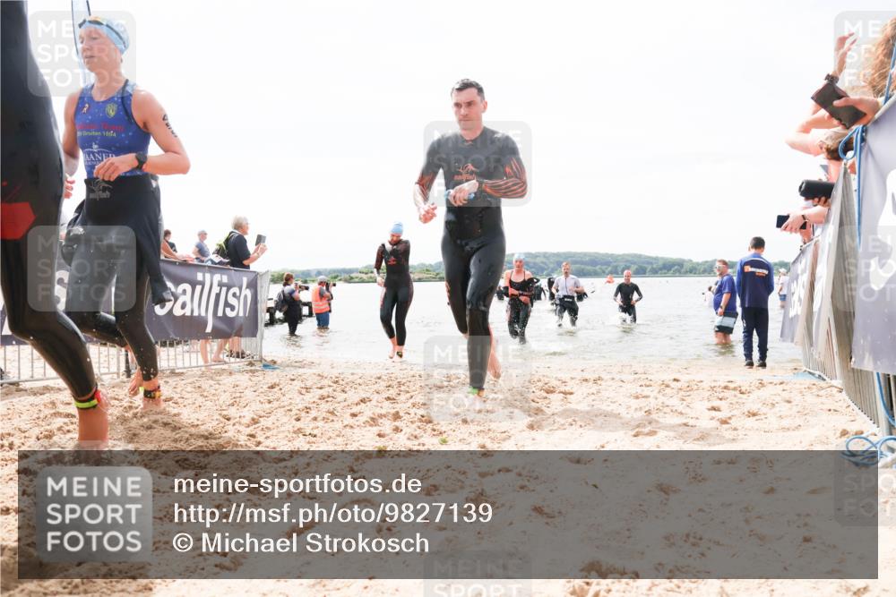 21.06.2026 - Viking Triathlon Michael Strokosch http://msf.ph/oto/9827139 21.06.2026 10:43:40 Schwimmen 93, 163, 230, 231, 234, 351, 459, 470, 521, 618, 663 meine-sportfotos.de