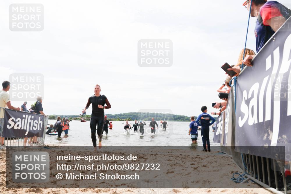 21.06.2026 - Viking Triathlon Michael Strokosch http://msf.ph/oto/9827232 21.06.2026 10:44:12 Schwimmen 22, 139, 208, 318, 617, 632, 641 meine-sportfotos.de