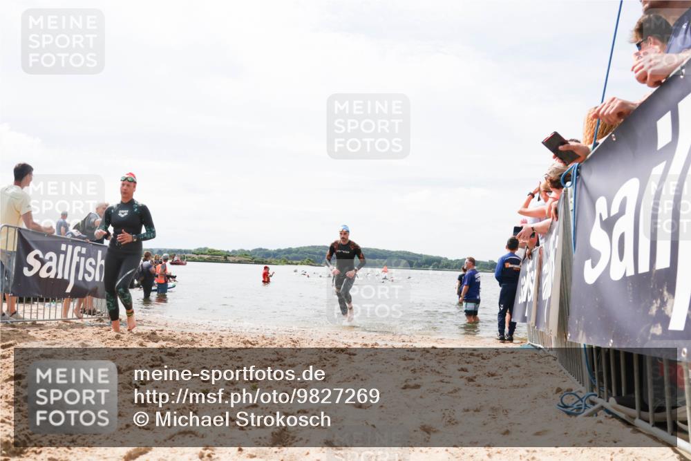 21.06.2026 - Viking Triathlon Michael Strokosch http://msf.ph/oto/9827269 21.06.2026 10:44:25 Schwimmen 22, 423, 602, 617 meine-sportfotos.de