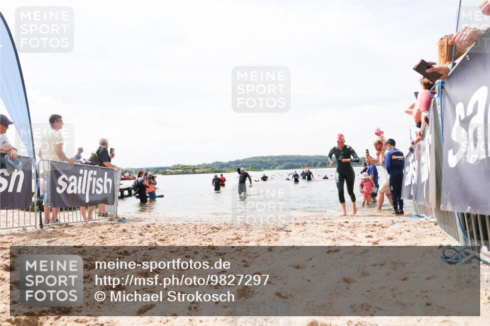 21.06.2026 - Viking Triathlon Michael Strokosch http://msf.ph/oto/9827297 21.06.2026 10:44:37 Schwimmen 590, 601 meine-sportfotos.de