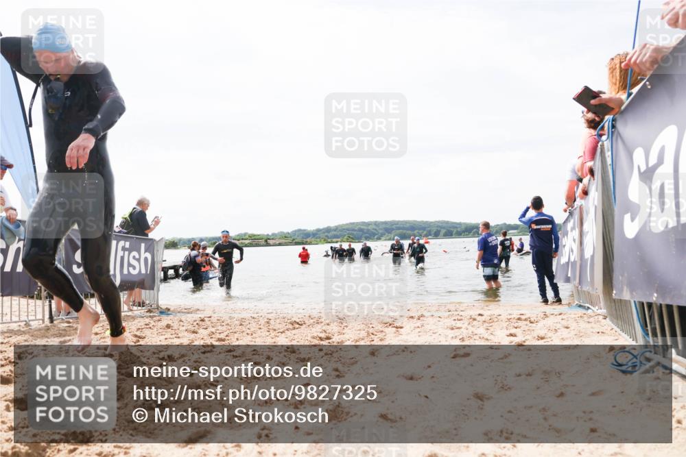21.06.2026 - Viking Triathlon Michael Strokosch http://msf.ph/oto/9827325 21.06.2026 10:44:46 Schwimmen 377, 531, 590 meine-sportfotos.de