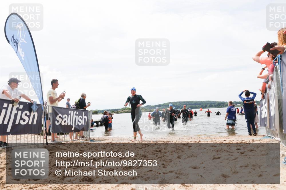 21.06.2026 - Viking Triathlon Michael Strokosch http://msf.ph/oto/9827353 21.06.2026 10:44:56 Schwimmen 33, 276, 350, 377, 658 meine-sportfotos.de