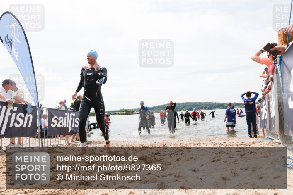 21.06.2026 - Viking Triathlon Michael Strokosch http://msf.ph/oto/9827365 21.06.2026 10:45:00 Schwimmen 33, 276, 329, 350, 377, 415, 658, 668 meine-sportfotos.de