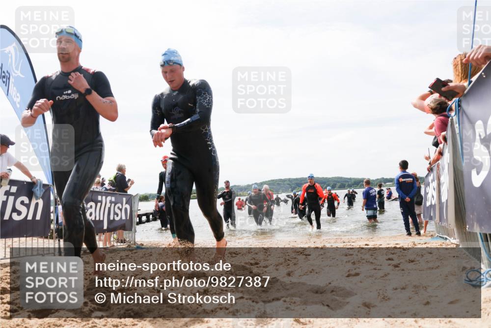 21.06.2026 - Viking Triathlon Michael Strokosch http://msf.ph/oto/9827387 21.06.2026 10:45:07 Schwimmen 33, 36, 151, 276, 308, 310, 329, 345, 369, 415, 445, 577, 658, 668 meine-sportfotos.de