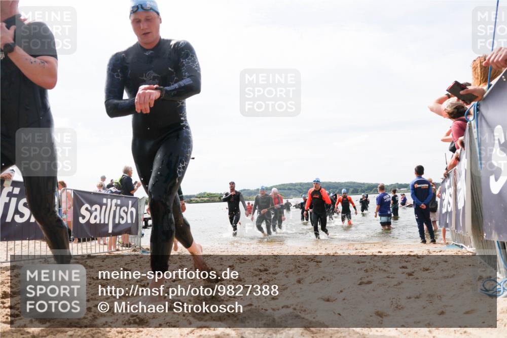 21.06.2026 - Viking Triathlon Michael Strokosch http://msf.ph/oto/9827388 21.06.2026 10:45:08 Schwimmen 33, 36, 151, 276, 308, 310, 329, 345, 366, 369, 415, 445, 577, 658, 668 meine-sportfotos.de