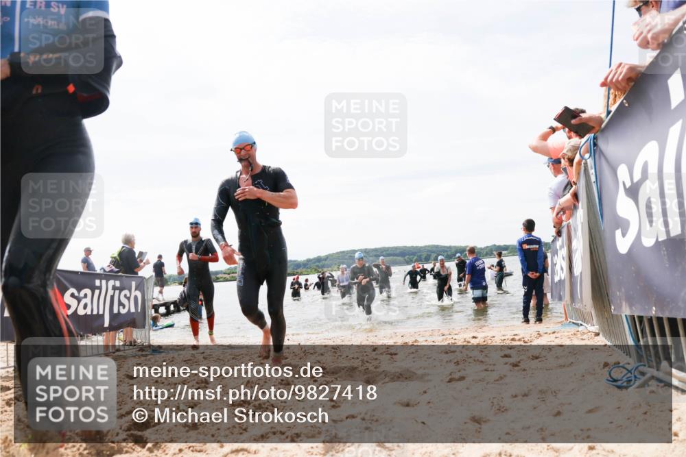 21.06.2026 - Viking Triathlon Michael Strokosch http://msf.ph/oto/9827418 21.06.2026 10:45:18 Schwimmen 36, 48, 151, 258, 310, 326, 345, 354, 366, 445 meine-sportfotos.de