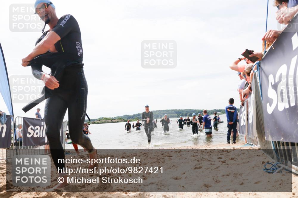 21.06.2026 - Viking Triathlon Michael Strokosch http://msf.ph/oto/9827421 21.06.2026 10:45:19 Schwimmen 48, 151, 258, 273, 310, 326, 345, 354, 366, 445 meine-sportfotos.de