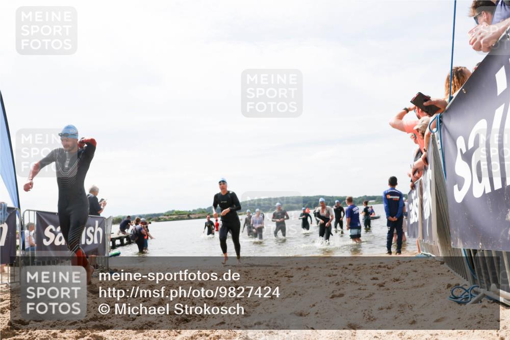 21.06.2026 - Viking Triathlon Michael Strokosch http://msf.ph/oto/9827424 21.06.2026 10:45:20 Schwimmen 48, 147, 151, 258, 273, 274, 302, 310, 326, 345, 354, 366, 445 meine-sportfotos.de