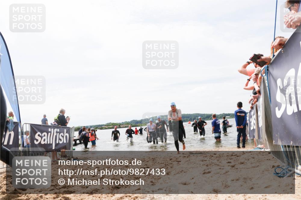 21.06.2026 - Viking Triathlon Michael Strokosch http://msf.ph/oto/9827433 21.06.2026 10:45:23 Schwimmen 48, 105, 147, 258, 273, 274, 302, 326, 354, 366, 635 meine-sportfotos.de