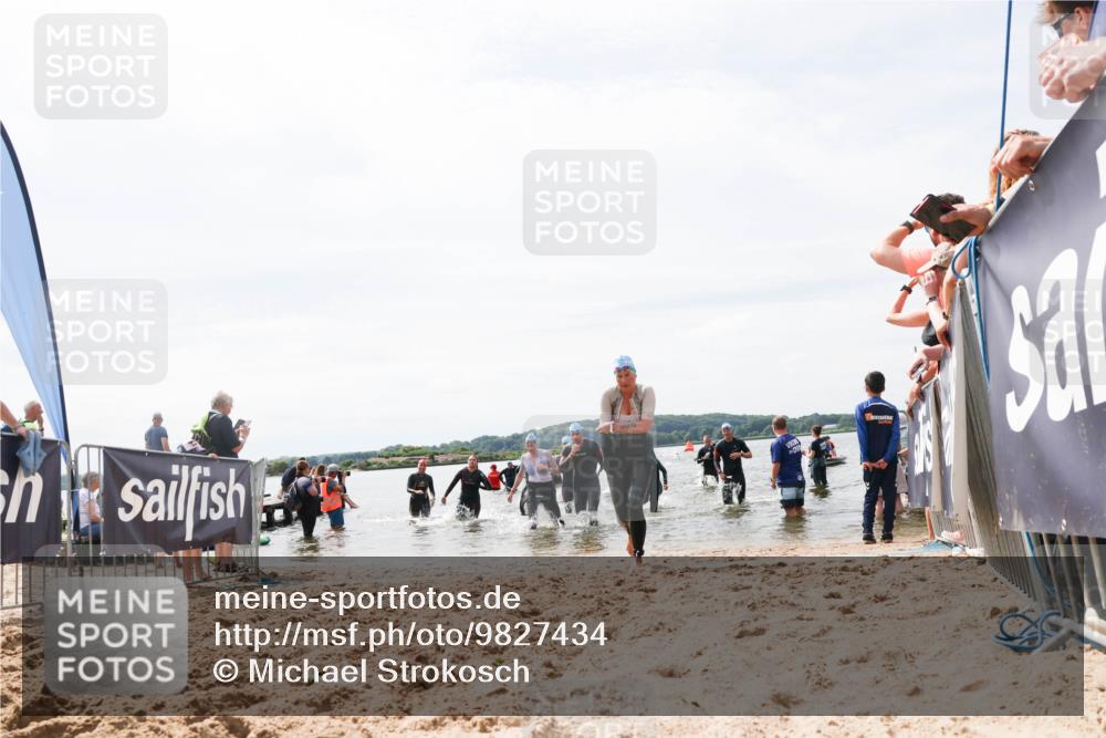 21.06.2026 - Viking Triathlon Michael Strokosch http://msf.ph/oto/9827434 21.06.2026 10:45:23 Schwimmen 48, 105, 147, 258, 273, 274, 302, 326, 354, 366, 635 meine-sportfotos.de