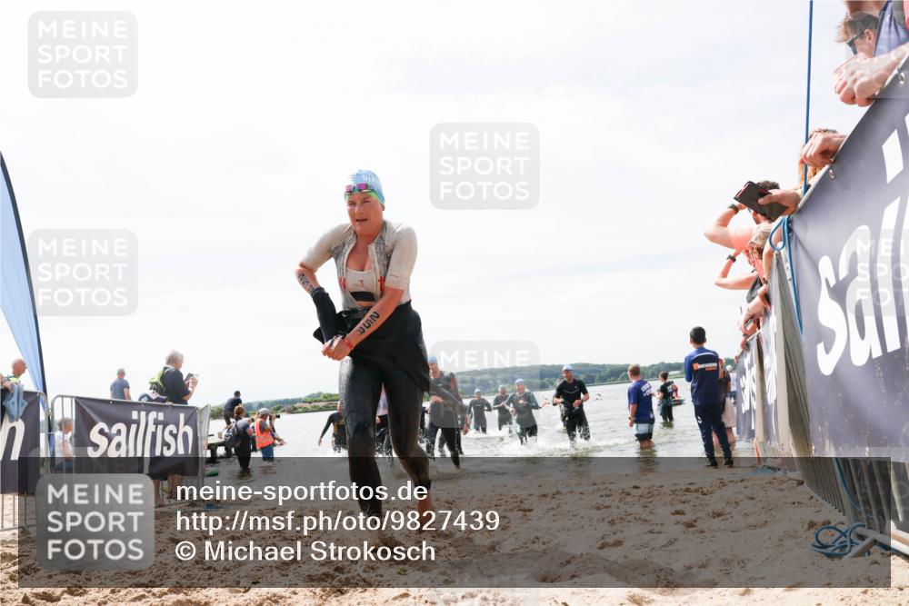 21.06.2026 - Viking Triathlon Michael Strokosch http://msf.ph/oto/9827439 21.06.2026 10:45:25 Schwimmen 37, 48, 85, 105, 147, 258, 273, 274, 302, 326, 354, 635 meine-sportfotos.de