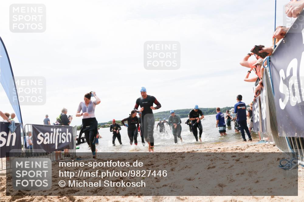 21.06.2026 - Viking Triathlon Michael Strokosch http://msf.ph/oto/9827446 21.06.2026 10:45:27 Schwimmen 37, 48, 85, 105, 147, 158, 258, 273, 274, 302, 354, 635 meine-sportfotos.de