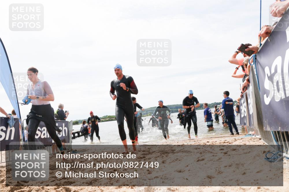 21.06.2026 - Viking Triathlon Michael Strokosch http://msf.ph/oto/9827449 21.06.2026 10:45:28 Schwimmen 37, 48, 85, 105, 147, 158, 258, 273, 274, 302, 354, 376, 635 meine-sportfotos.de