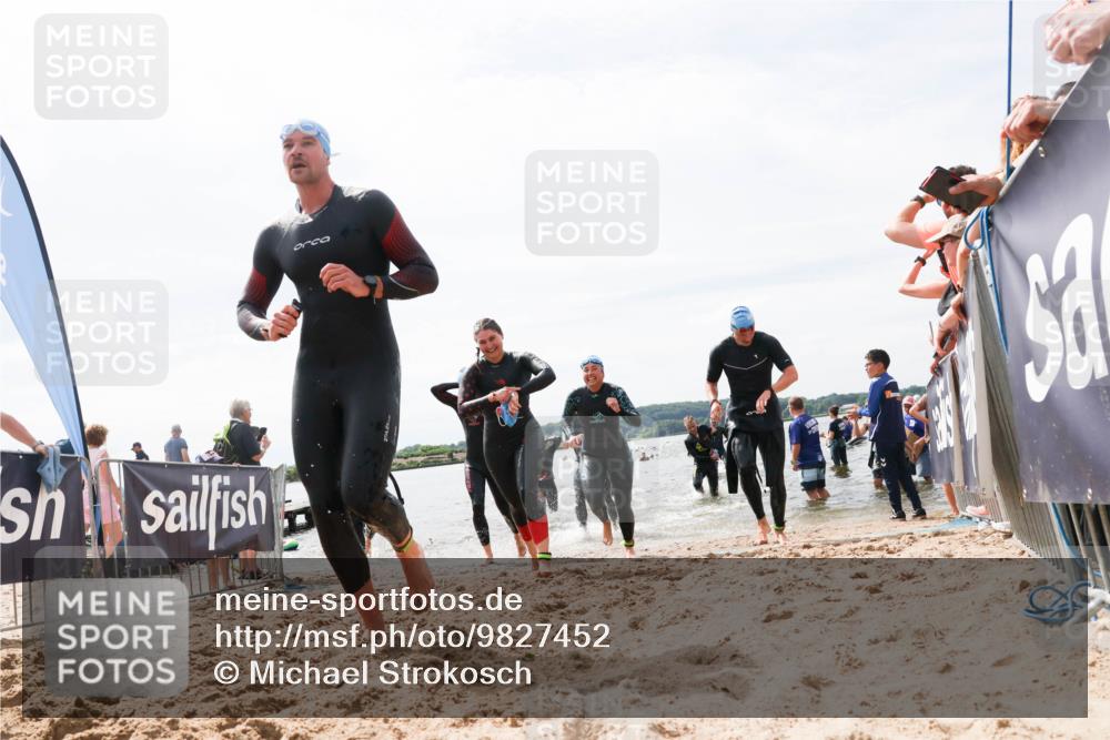 21.06.2026 - Viking Triathlon Michael Strokosch http://msf.ph/oto/9827452 21.06.2026 10:45:29 Schwimmen 37, 48, 85, 105, 147, 158, 273, 274, 302, 354, 376, 635 meine-sportfotos.de