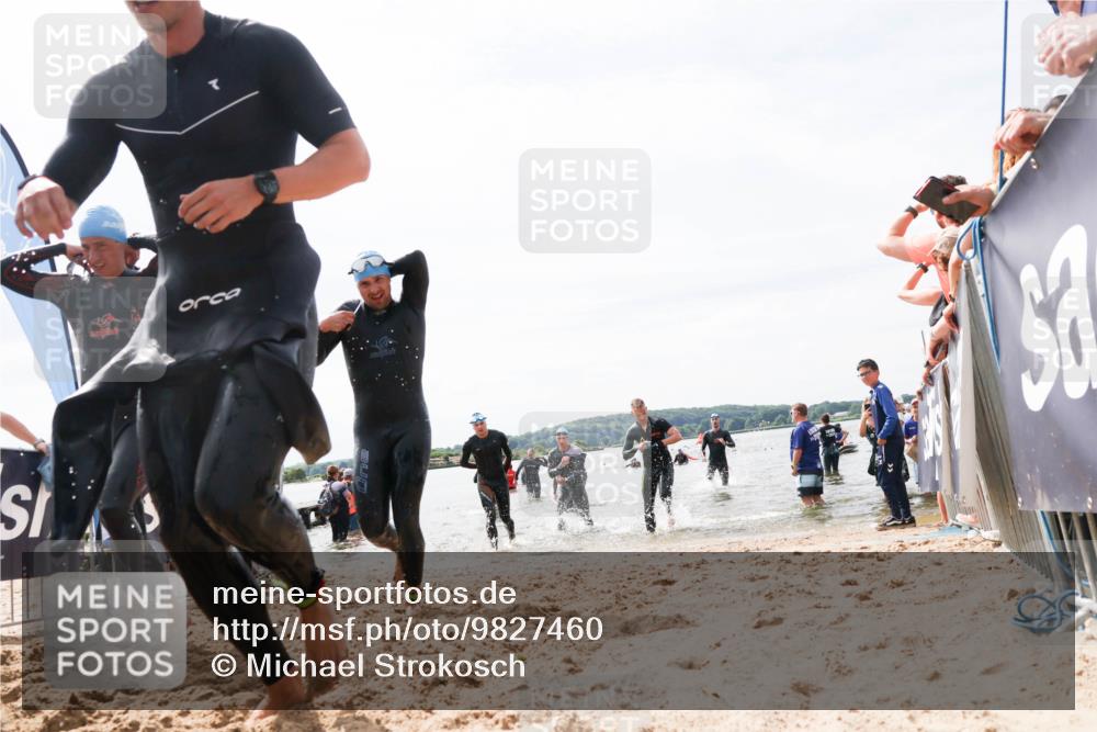 21.06.2026 - Viking Triathlon Michael Strokosch http://msf.ph/oto/9827460 21.06.2026 10:45:32 Schwimmen 37, 48, 85, 105, 147, 158, 273, 274, 302, 354, 376, 540, 562, 635 meine-sportfotos.de