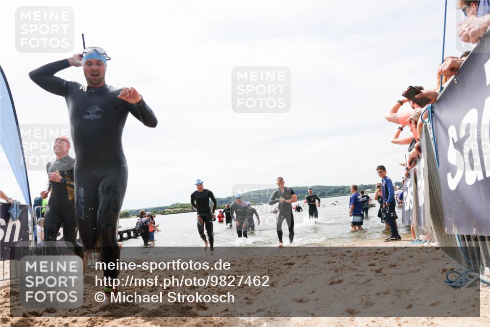 21.06.2026 - Viking Triathlon Michael Strokosch http://msf.ph/oto/9827462 21.06.2026 10:45:32 Schwimmen 37, 48, 85, 105, 147, 158, 273, 274, 302, 354, 376, 540, 562, 635 meine-sportfotos.de