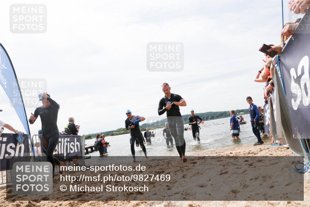 21.06.2026 - Viking Triathlon Michael Strokosch http://msf.ph/oto/9827469 21.06.2026 10:45:35 Schwimmen 37, 54, 85, 105, 147, 158, 274, 302, 376, 540, 562, 635 meine-sportfotos.de
