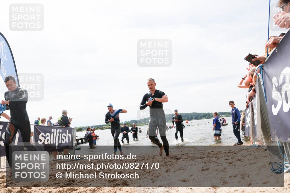 21.06.2026 - Viking Triathlon Michael Strokosch http://msf.ph/oto/9827470 21.06.2026 10:45:35 Schwimmen 37, 54, 85, 105, 147, 158, 274, 302, 376, 540, 562, 635 meine-sportfotos.de