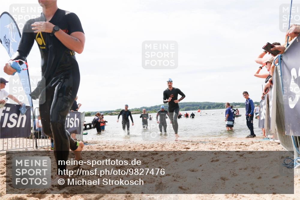 21.06.2026 - Viking Triathlon Michael Strokosch http://msf.ph/oto/9827476 21.06.2026 10:45:37 Schwimmen 37, 54, 85, 158, 376, 540, 562 meine-sportfotos.de