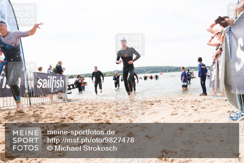 21.06.2026 - Viking Triathlon Michael Strokosch http://msf.ph/oto/9827478 21.06.2026 10:45:38 Schwimmen 37, 54, 85, 158, 376, 540, 562 meine-sportfotos.de