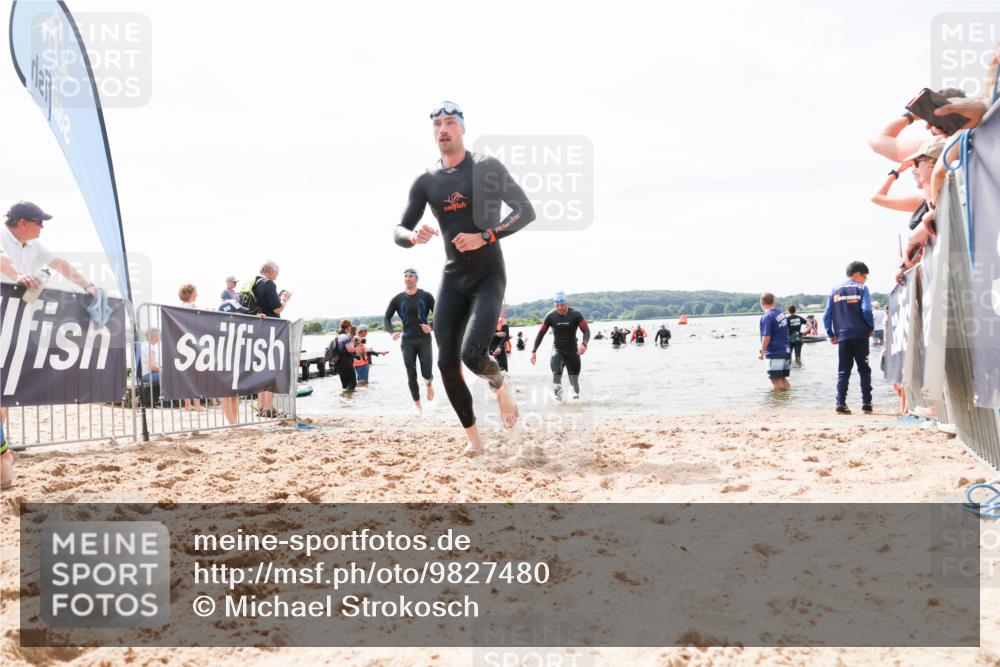 21.06.2026 - Viking Triathlon Michael Strokosch http://msf.ph/oto/9827480 21.06.2026 10:45:38 Schwimmen 37, 54, 85, 158, 376, 540, 562 meine-sportfotos.de