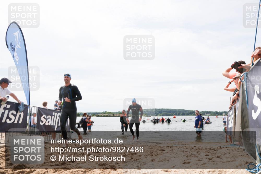 21.06.2026 - Viking Triathlon Michael Strokosch http://msf.ph/oto/9827486 21.06.2026 10:45:40 Schwimmen 54, 85, 158, 376, 540, 562 meine-sportfotos.de