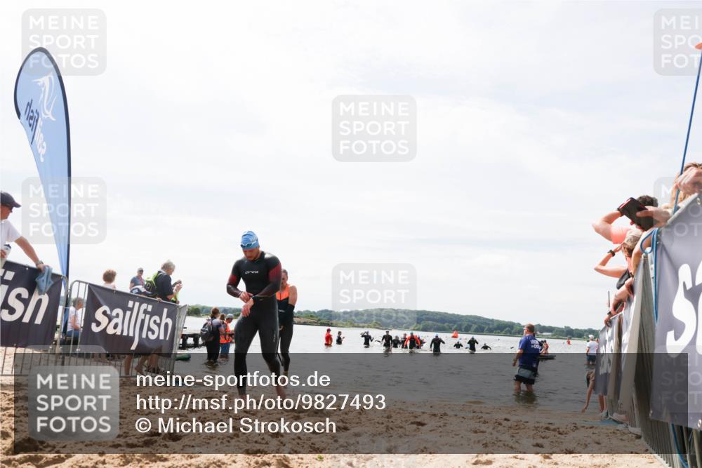 21.06.2026 - Viking Triathlon Michael Strokosch http://msf.ph/oto/9827493 21.06.2026 10:45:43 Schwimmen 54, 376, 540, 562 meine-sportfotos.de