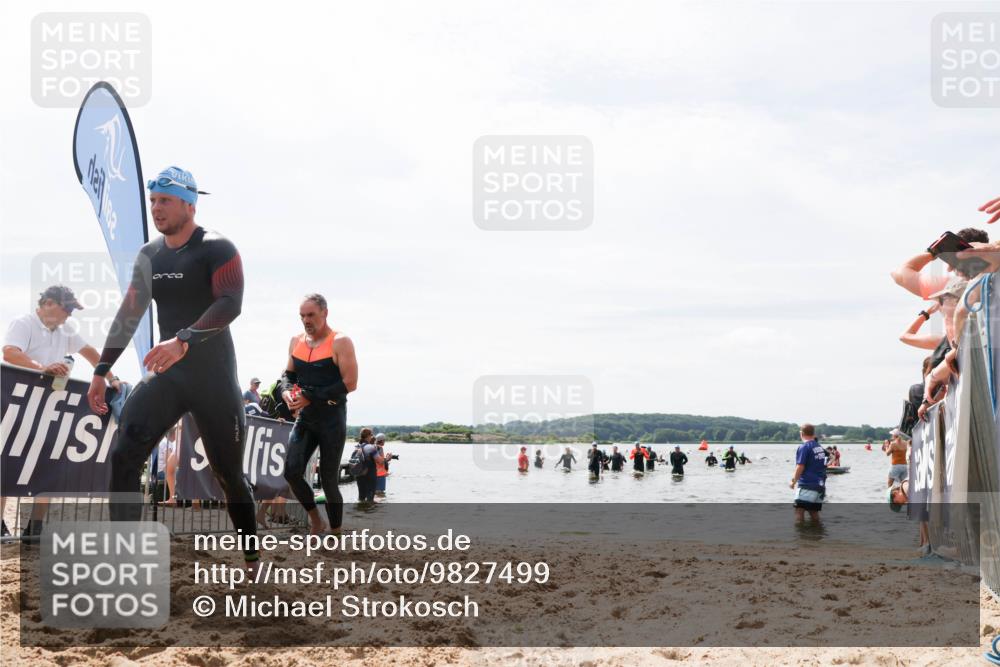 21.06.2026 - Viking Triathlon Michael Strokosch http://msf.ph/oto/9827499 21.06.2026 10:45:45 Schwimmen 54, 540, 562 meine-sportfotos.de