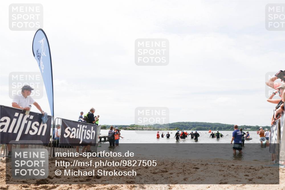 21.06.2026 - Viking Triathlon Michael Strokosch http://msf.ph/oto/9827505 21.06.2026 10:45:47 Schwimmen 54, 562 meine-sportfotos.de