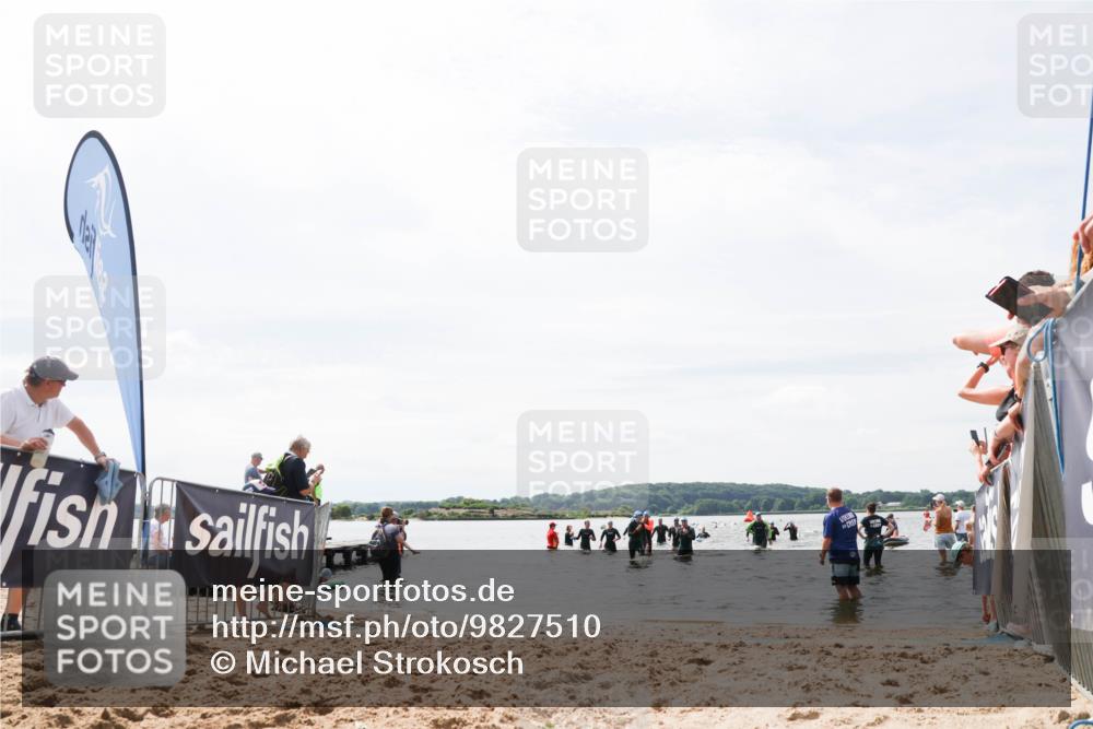 21.06.2026 - Viking Triathlon Michael Strokosch http://msf.ph/oto/9827510 21.06.2026 10:45:48 Schwimmen 54 meine-sportfotos.de
