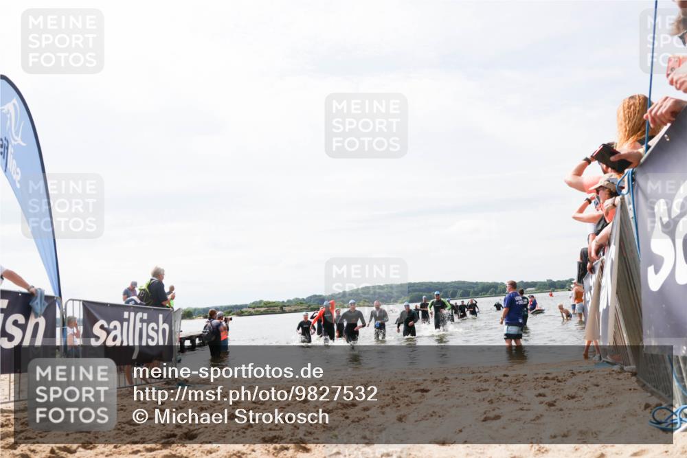 21.06.2026 - Viking Triathlon Michael Strokosch http://msf.ph/oto/9827532 21.06.2026 10:45:56 Schwimmen 172, 196, 331, 389, 405 meine-sportfotos.de