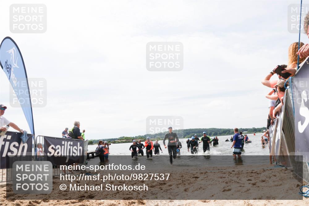 21.06.2026 - Viking Triathlon Michael Strokosch http://msf.ph/oto/9827537 21.06.2026 10:45:57 Schwimmen 172, 196, 245, 331, 389, 405, 534, 539 meine-sportfotos.de