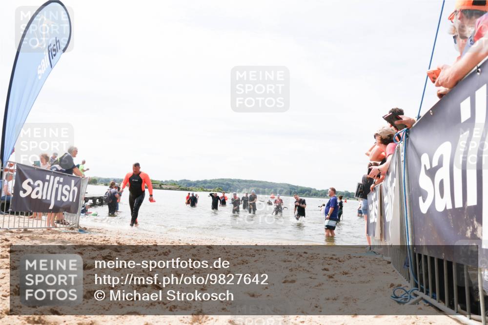 21.06.2026 - Viking Triathlon Michael Strokosch http://msf.ph/oto/9827642 21.06.2026 10:46:33 Schwimmen 156, 363, 388, 497, 654 meine-sportfotos.de