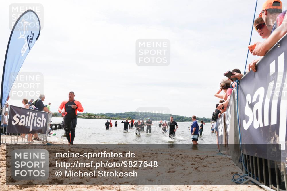 21.06.2026 - Viking Triathlon Michael Strokosch http://msf.ph/oto/9827648 21.06.2026 10:46:35 Schwimmen 156, 363, 388, 497, 650, 654 meine-sportfotos.de