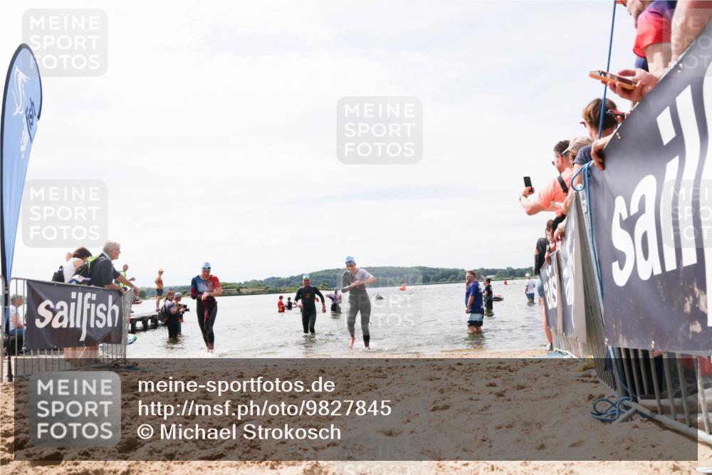 21.06.2026 - Viking Triathlon Michael Strokosch http://msf.ph/oto/9827845 21.06.2026 10:47:42 Schwimmen 56, 297, 304, 554, 571 meine-sportfotos.de