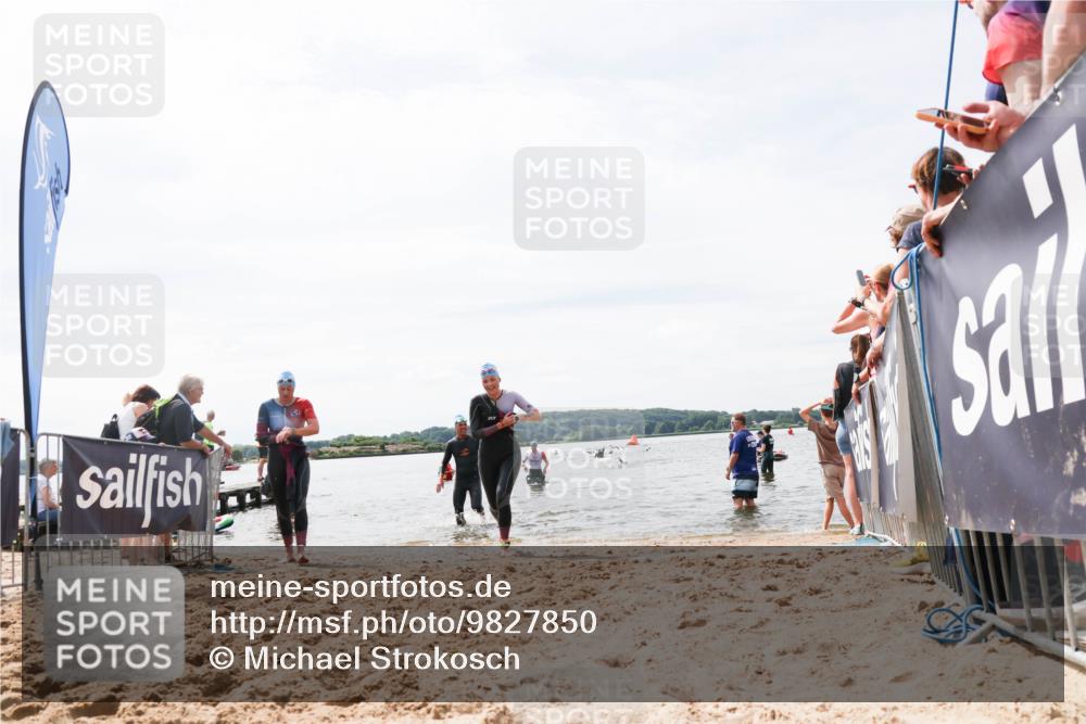 21.06.2026 - Viking Triathlon Michael Strokosch http://msf.ph/oto/9827850 21.06.2026 10:47:43 Schwimmen 56, 297, 304, 554, 571, 574 meine-sportfotos.de