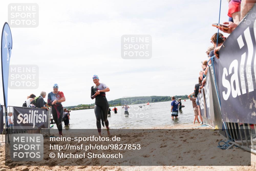 21.06.2026 - Viking Triathlon Michael Strokosch http://msf.ph/oto/9827853 21.06.2026 10:47:44 Schwimmen 56, 297, 554, 574 meine-sportfotos.de