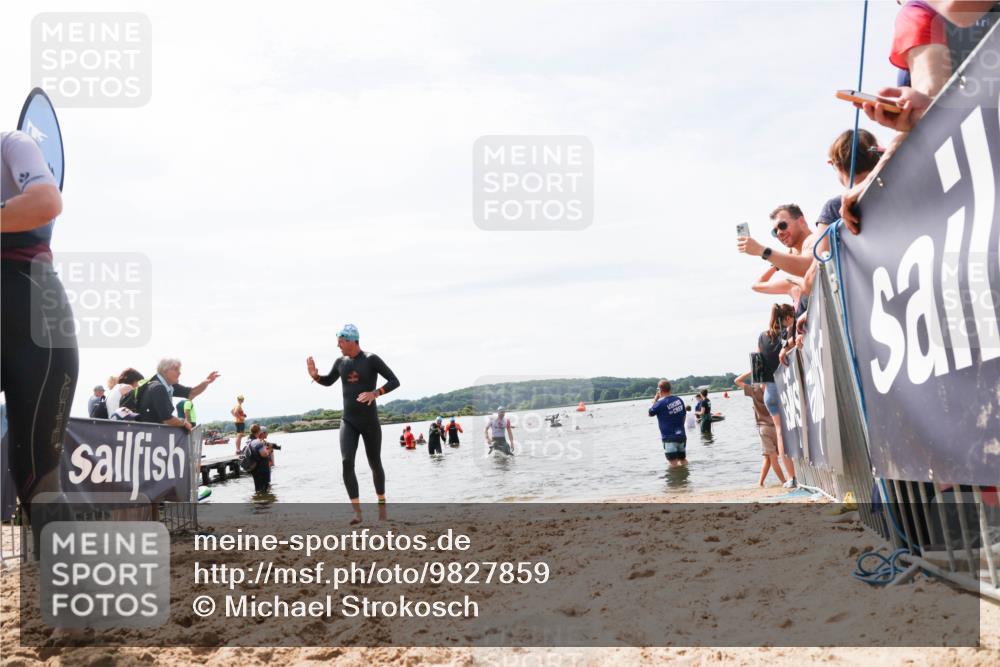21.06.2026 - Viking Triathlon Michael Strokosch http://msf.ph/oto/9827859 21.06.2026 10:47:46 Schwimmen 56, 297, 554, 574 meine-sportfotos.de