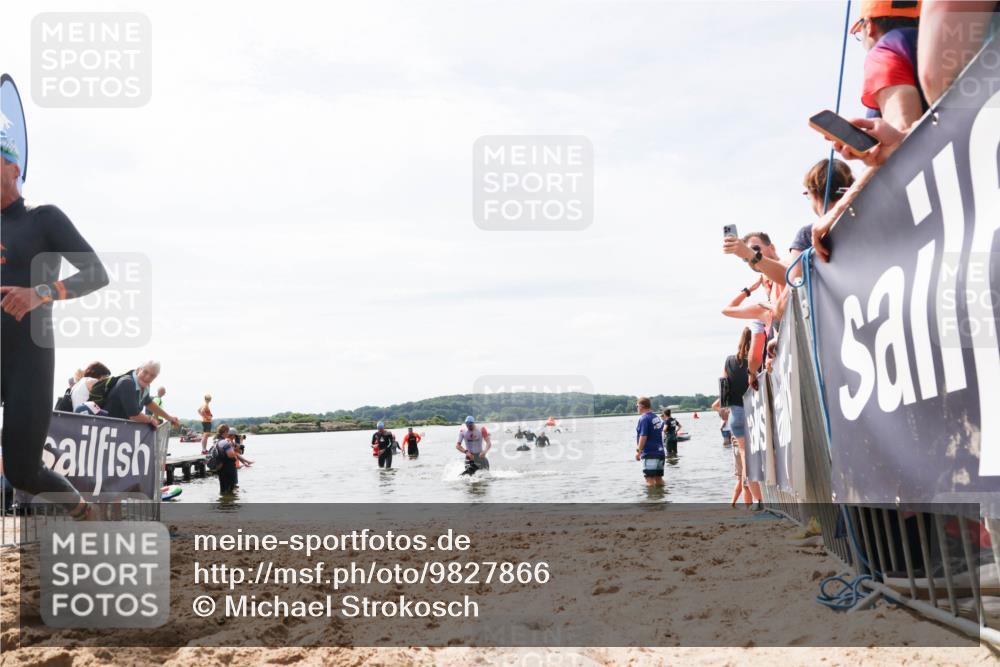 21.06.2026 - Viking Triathlon Michael Strokosch http://msf.ph/oto/9827866 21.06.2026 10:47:49 Schwimmen 56, 297, 554, 574 meine-sportfotos.de
